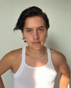 Cole Sprouse : cole-sprouse-1643784536.jpg