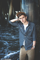 Connor Franta : connor-franta-1508722721.jpg