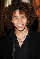 Corbin Bleu : corbin_bleu_1169053501.jpg