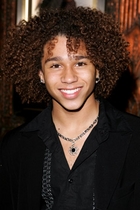 Corbin Bleu : corbin_bleu_1174685178.jpg