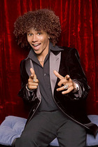 Corbin Bleu : corbin_bleu_1186196639.jpg