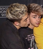 Corbyn Besson : TI4U1621977679.jpg