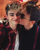 Corbyn Besson : corbyn-besson-1577139617.jpg