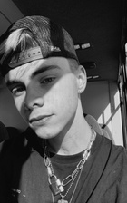 Corbyn Besson : corbyn-besson-1590437359.jpg