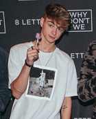 Corbyn Besson : corbyn-besson-1590437412.jpg