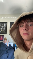 Corbyn Besson : corbyn-besson-1601755561.jpg