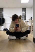 Corbyn Besson : corbyn-besson-1605982828.jpg