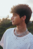 Corbyn Besson : corbyn-besson-1608264047.jpg