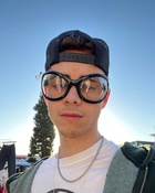 Corbyn Besson : corbyn-besson-1647745381.jpg