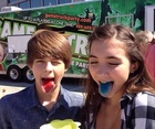 Corey Fogelmanis : TI4U1422044369.jpg