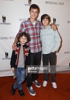 Corey Fogelmanis : TI4U1470087721.jpg