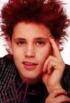 Corey Haim : corey-haim-1420509997.jpg