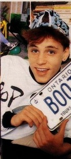 Corey Haim : coreyh_1192195113.jpg