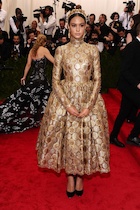 Courtney Eaton : courtney-eaton-1446411655.jpg