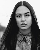 Courtney Eaton : courtney-eaton-1446411821.jpg