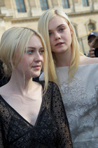 Dakota Fanning : TI4U1401988078.jpg