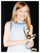 Dakota Fanning : TI4U_u1143441988.jpg