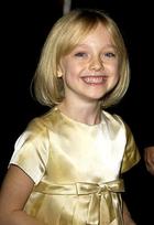 Dakota Fanning : TI4U_u1146836117.jpg