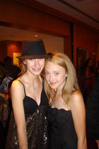 Dakota Fanning : TI4U_u1223391145.jpg