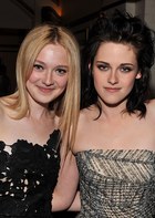 Dakota Fanning : TI4U_u1270964740.jpg