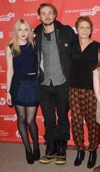 Dakota Fanning : dakota-fanning-1361051123.jpg