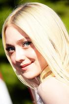 Dakota Fanning : dakota-fanning-1378060437.jpg