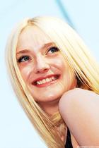 Dakota Fanning : dakota-fanning-1378060439.jpg