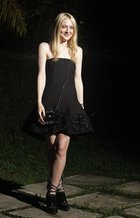 Dakota Fanning : dakota-fanning-1378399428.jpg