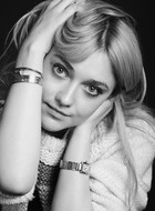 Dakota Fanning : dakota-fanning-1378399595.jpg