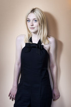 Dakota Fanning : dakota-fanning-1392084728.jpg