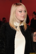 Dakota Fanning : dakota-fanning-1401555775.jpg