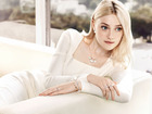 Dakota Fanning : dakota-fanning-1401988152.jpg