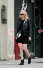 Dakota Fanning : dakota-fanning-1401988294.jpg