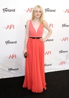 Dakota Fanning : dakota-fanning-1401988577.jpg