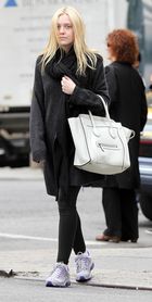 Dakota Fanning : dakota-fanning-1401988732.jpg