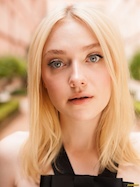 Dakota Fanning : dakota-fanning-1441468406.jpg