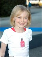 Dakota Fanning : dakota_fanning_1171225887.jpg