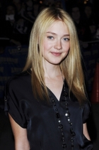 Dakota Fanning : dakota_fanning_1234286976.jpg