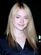 Dakota Fanning : dakota_fanning_1234286988.jpg