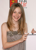 Dakota Fanning : dakota_fanning_1256689867.jpg