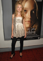 Dakota Fanning : dakota_fanning_1256689906.jpg