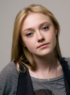 Dakota Fanning : dakota_fanning_1270964674.jpg