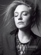 Dakota Fanning : dakota_fanning_1278694084.jpg