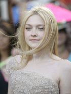 Dakota Fanning : dakota_fanning_1308241751.jpg