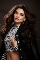 Danielle Campbell : danielle-campbell-1442933079.jpg