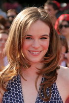 Danielle Panabaker : daniellepanabaker_1217460159.jpg