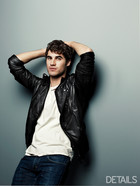 Darren Criss : darren-criss-1371309437.jpg