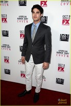 Darren Criss : darren-criss-1381773092.jpg