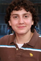 Daryl Sabara : daryl_sabara_1214236374.jpg