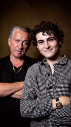 Photo of David Mazouz